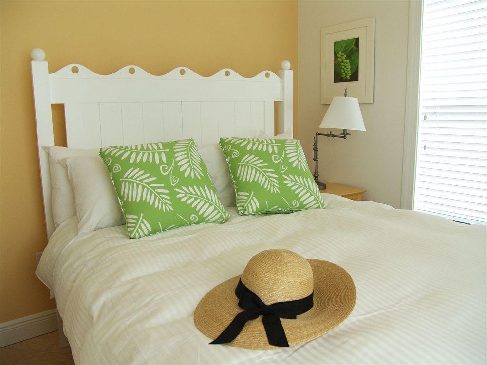 Coral Lagoon Resort Key Colony Beach Room photo